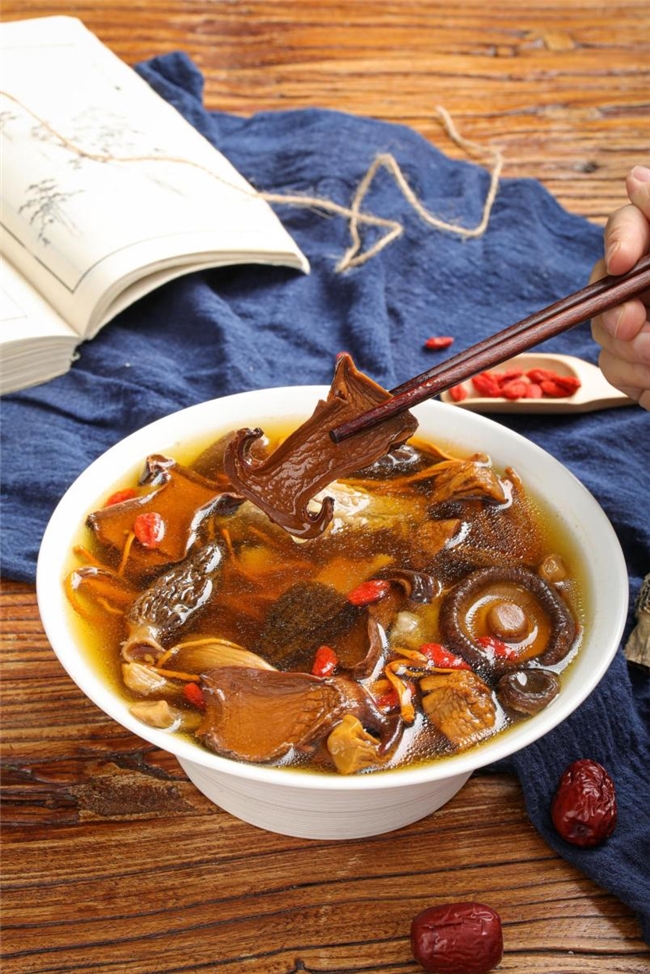 黑牛肝菌的“高端食材”新哲學03.jpeg